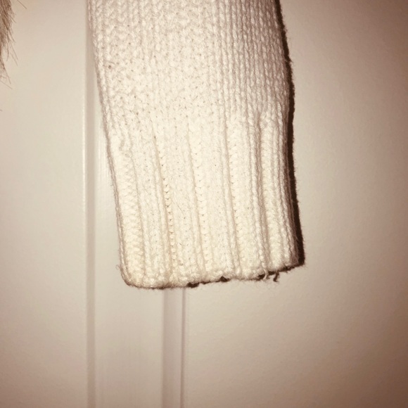 Sweater girls - Picture 3 of 4